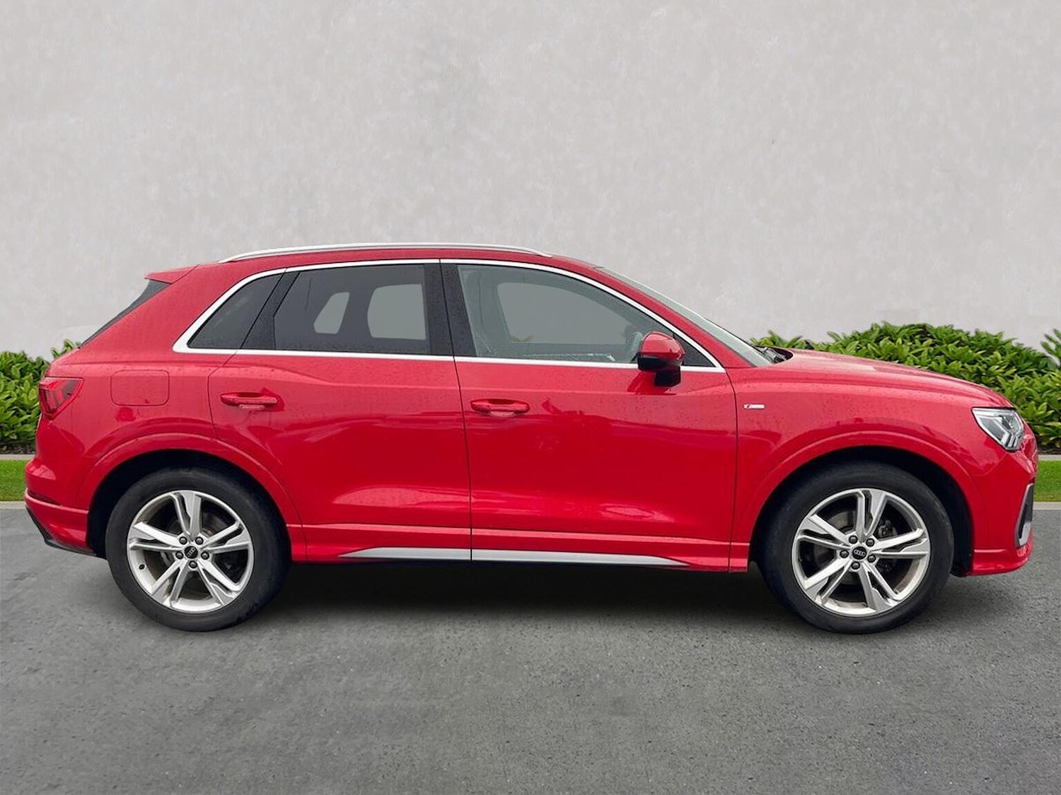 Used Audi Q3 2022 for sale - 76741137: Photo 3