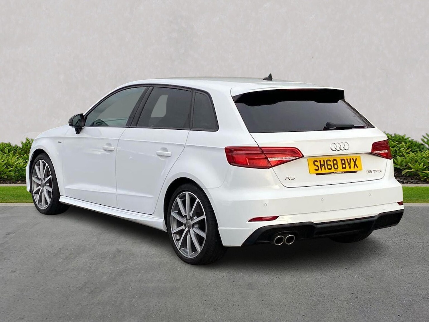 Used Audi A3 2018 for sale - 77973947: Photo 2