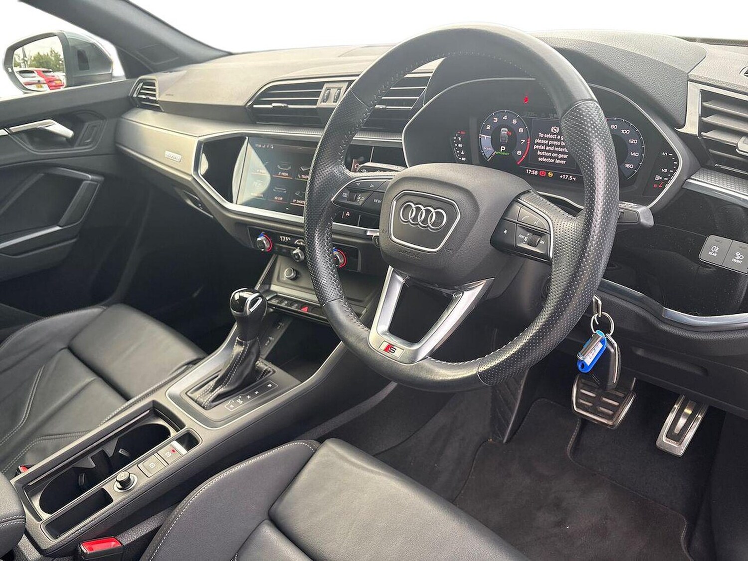 Used Audi Q3 2020 for sale - 76477288: Photo 15