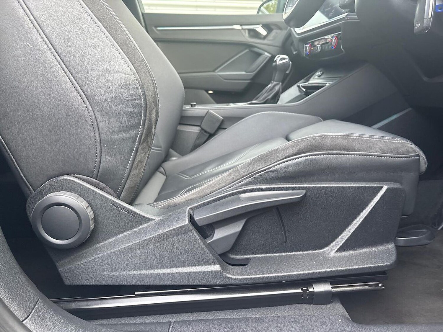 Used Audi Q3 2020 for sale - 76477288: Photo 30