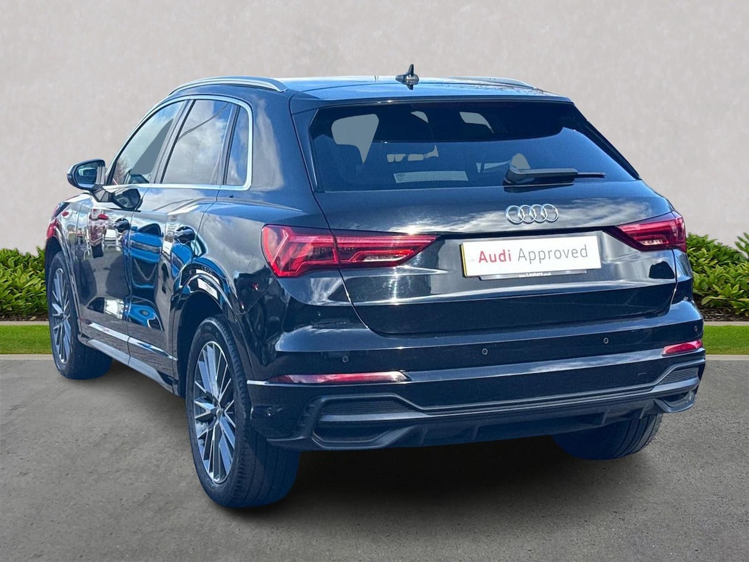 Used Audi Q3 2019 for sale - 78192843: Photo 2