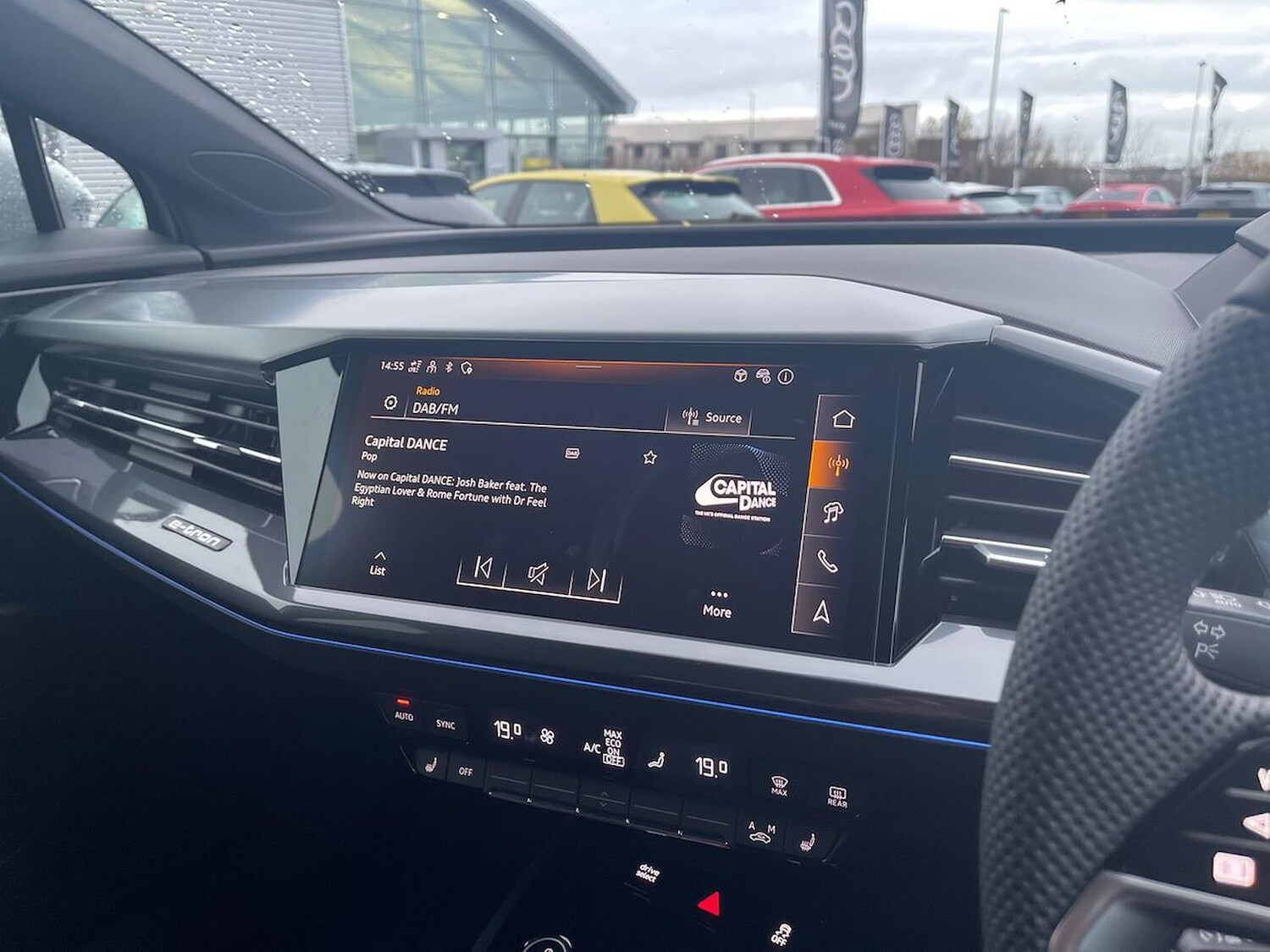 Used Audi Q4 e-tron 2025 for sale - 77488882: Photo 11