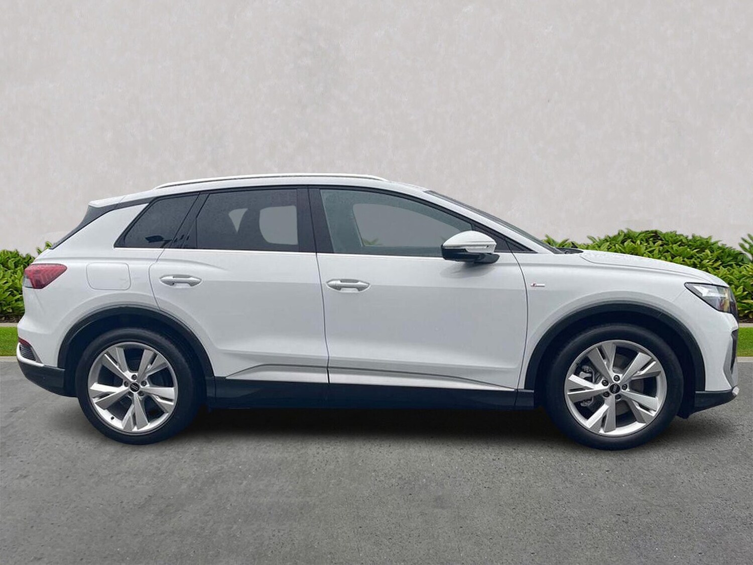 Used Audi Q4 e-tron 2025 for sale - 77488882: Photo 3