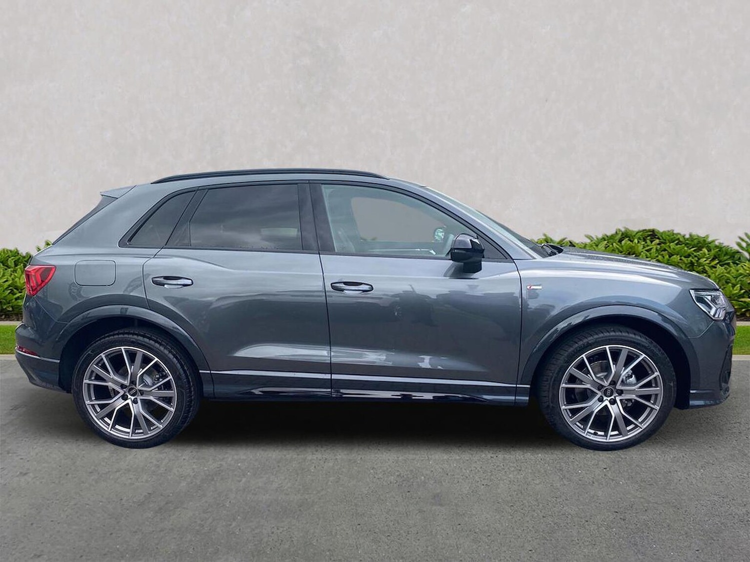 Used Audi Q3 2025 for sale - 77077312: Photo 3