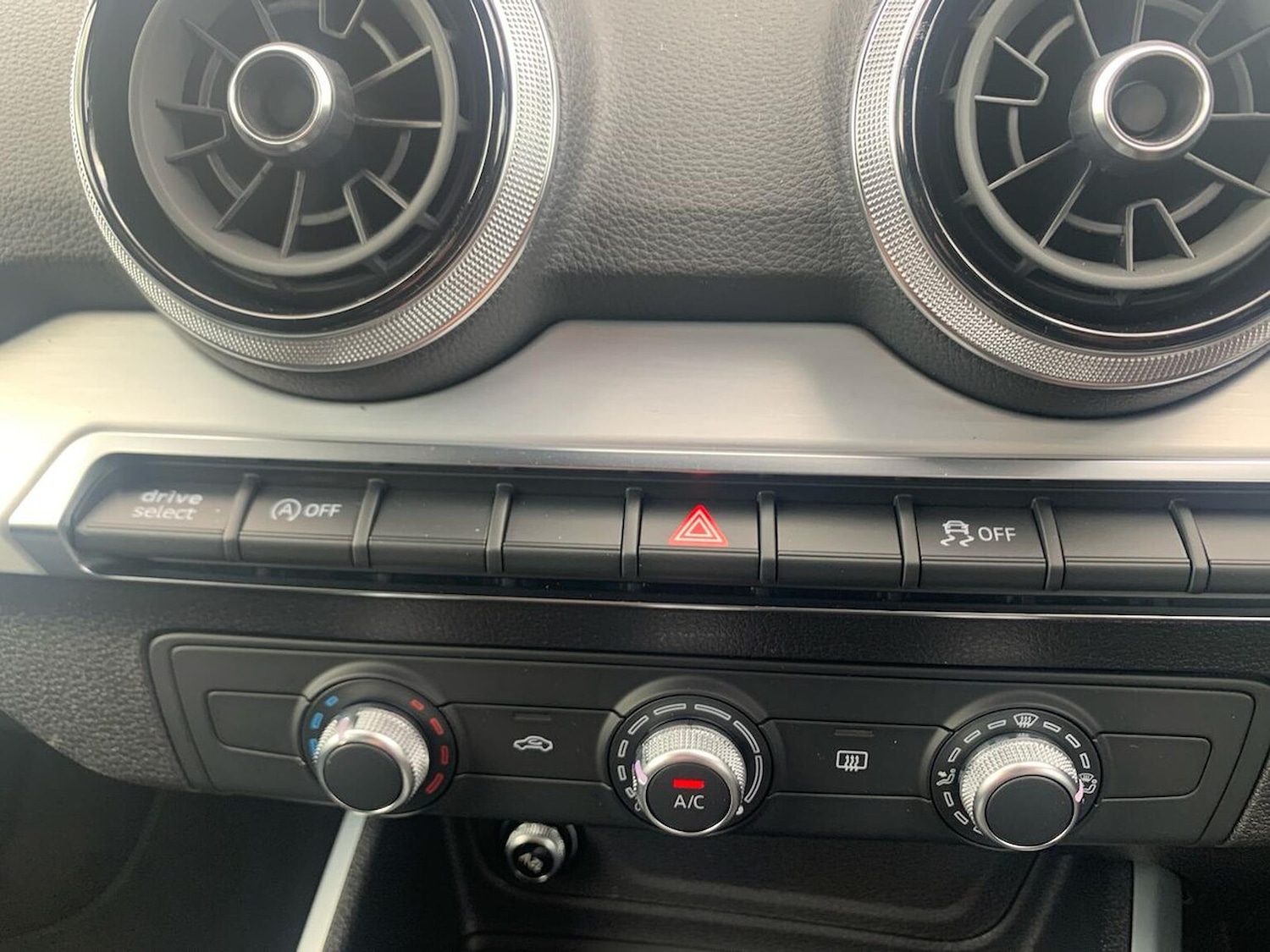 Used Audi Q2 2025 for sale - 76799316: Photo 22