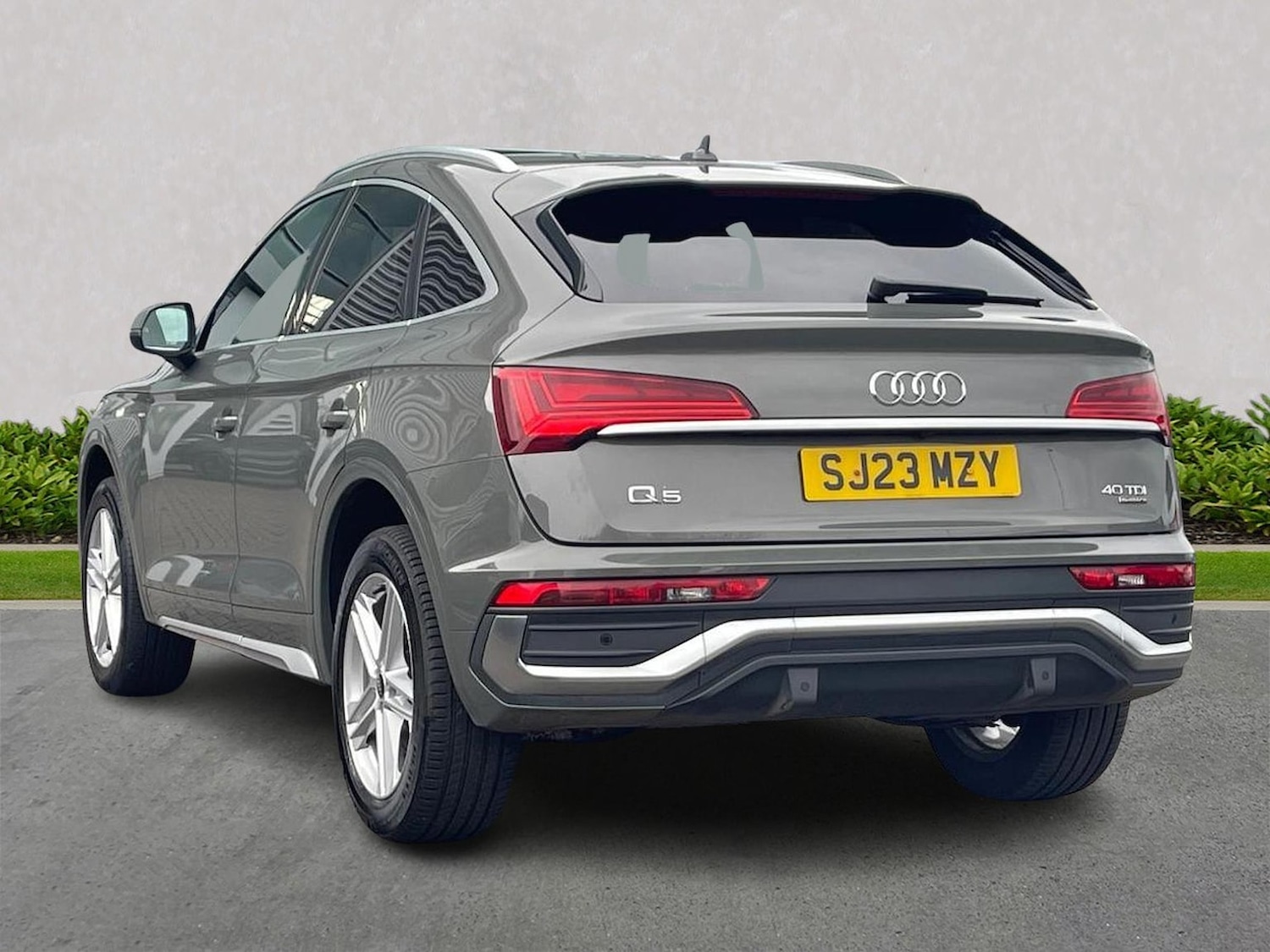 Used Audi Q5 2023 for sale - 78192774: Photo 2