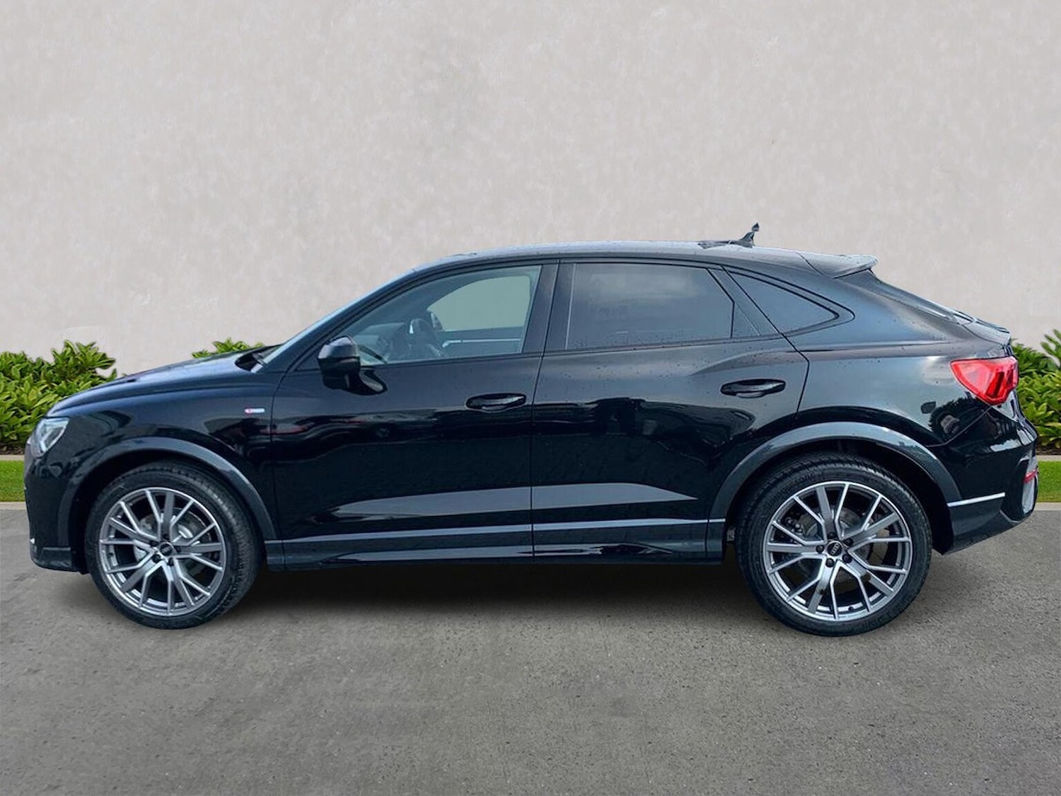 Used Audi Q3 2025 for sale - 76845235: Photo 19