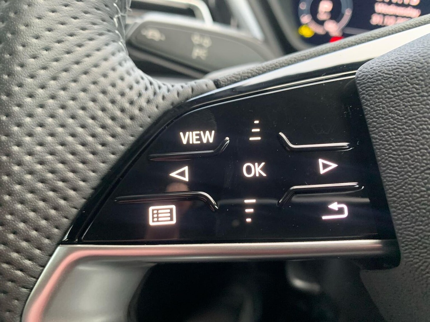 Used Audi Q4 e-tron 2025 for sale - 78107985: Photo 28