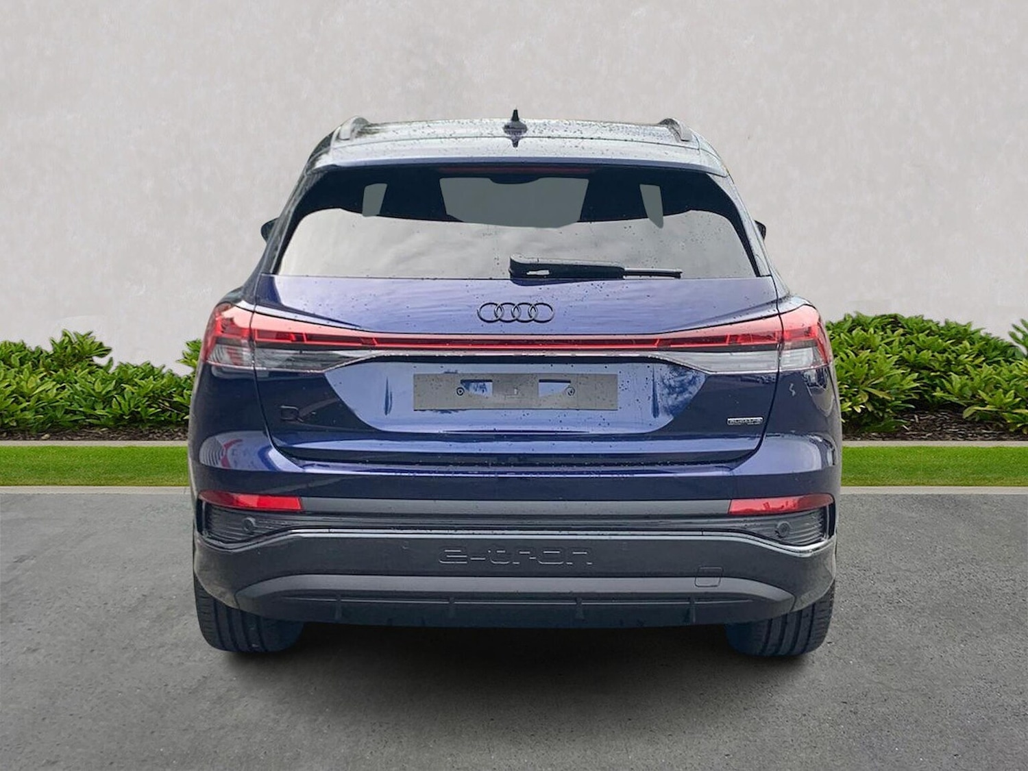 Used Audi Q4 e-tron 2025 for sale - 76637749: Photo 4