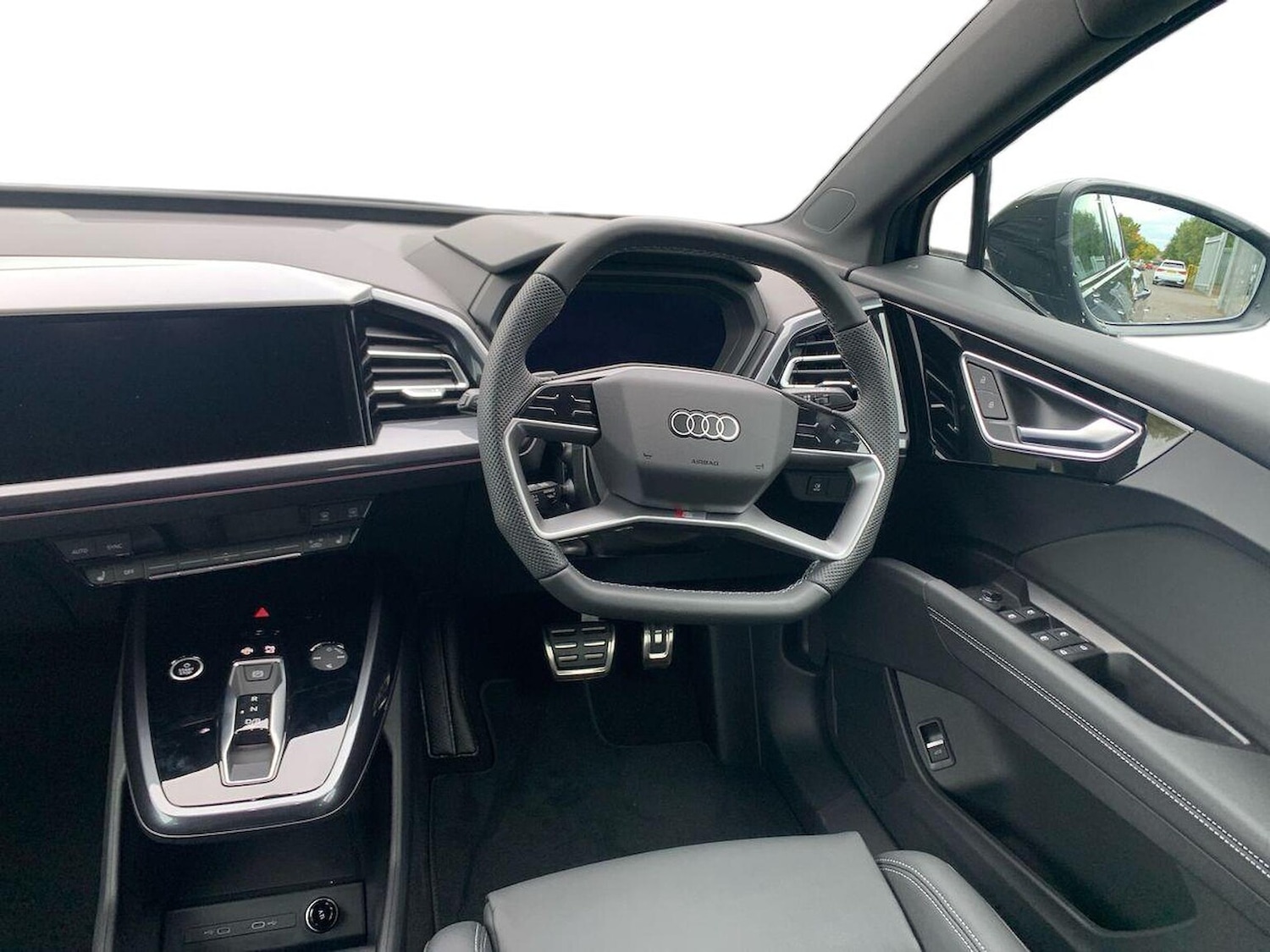 Used Audi Q4 e-tron 2025 for sale - 76637749: Photo 9