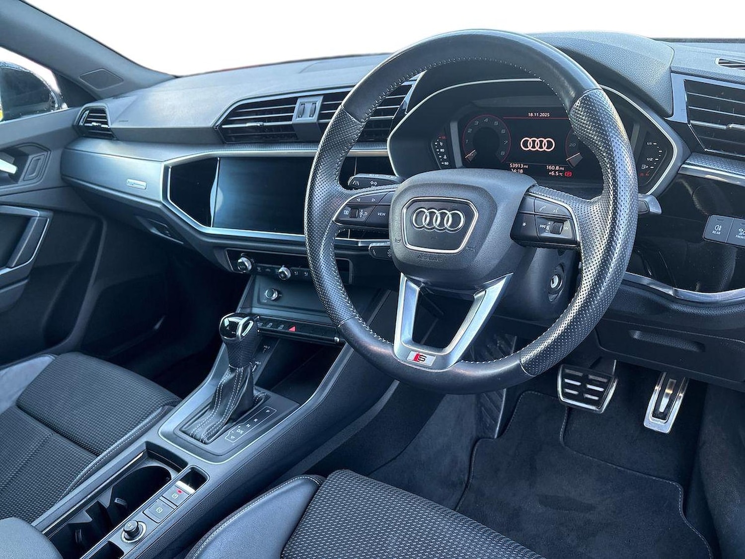 Used Audi Q3 2019 for sale - 76741179: Photo 15