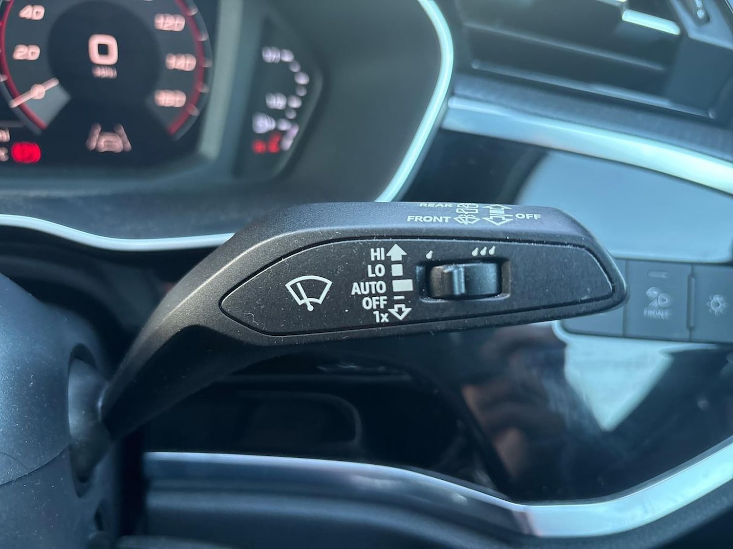 Used Audi Q3 2019 for sale - 76741179: Photo 28