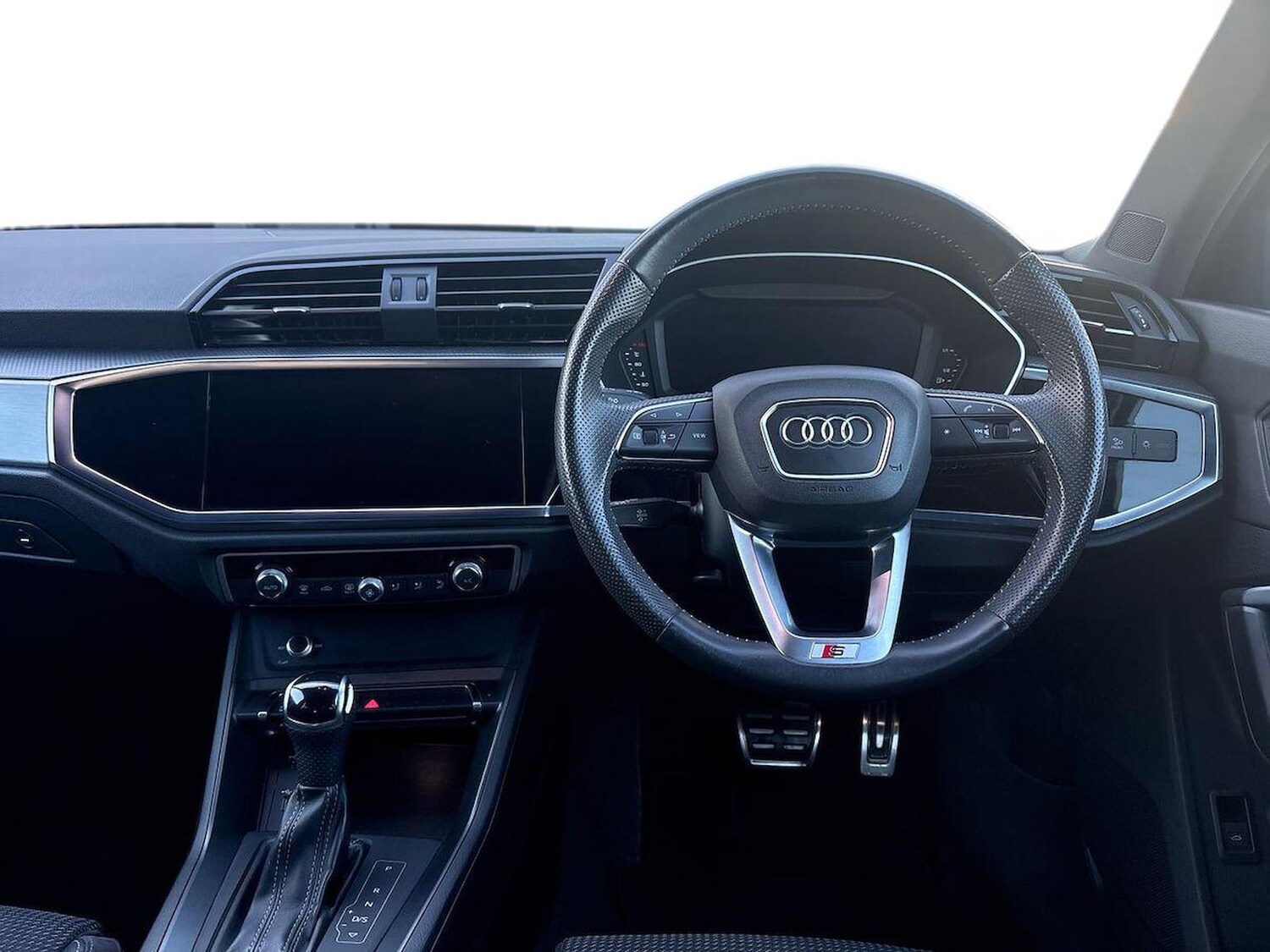 Used Audi Q3 2019 for sale - 76741179: Photo 9