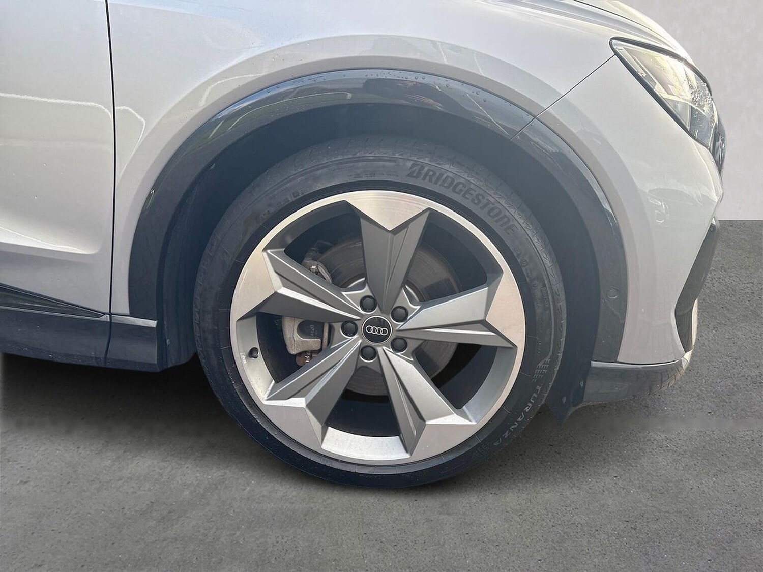 Used Audi Q4 e-tron 2024 for sale - 78192671: Photo 8