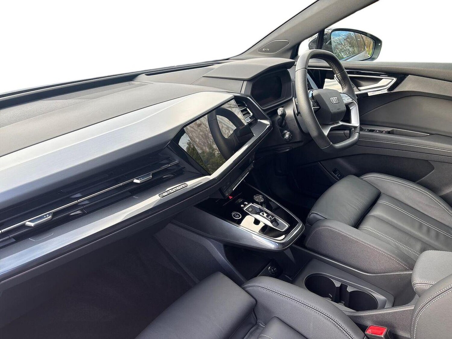 Used Audi Q4 e-tron 2024 for sale - 78192671: Photo 9