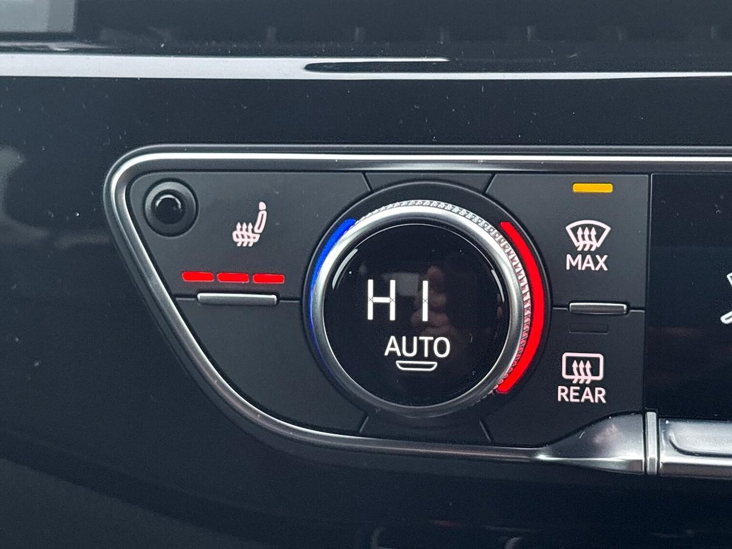 Used Audi A4 2022 for sale - 76477301: Photo 25