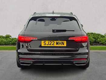 Used Audi A4 2022 for sale - 76477301: Photo