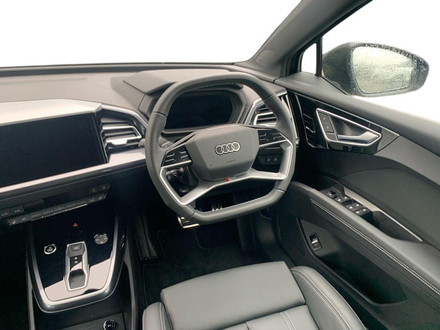 Used Audi Q4 e-tron 2025 for sale - 76187077: Photo 15