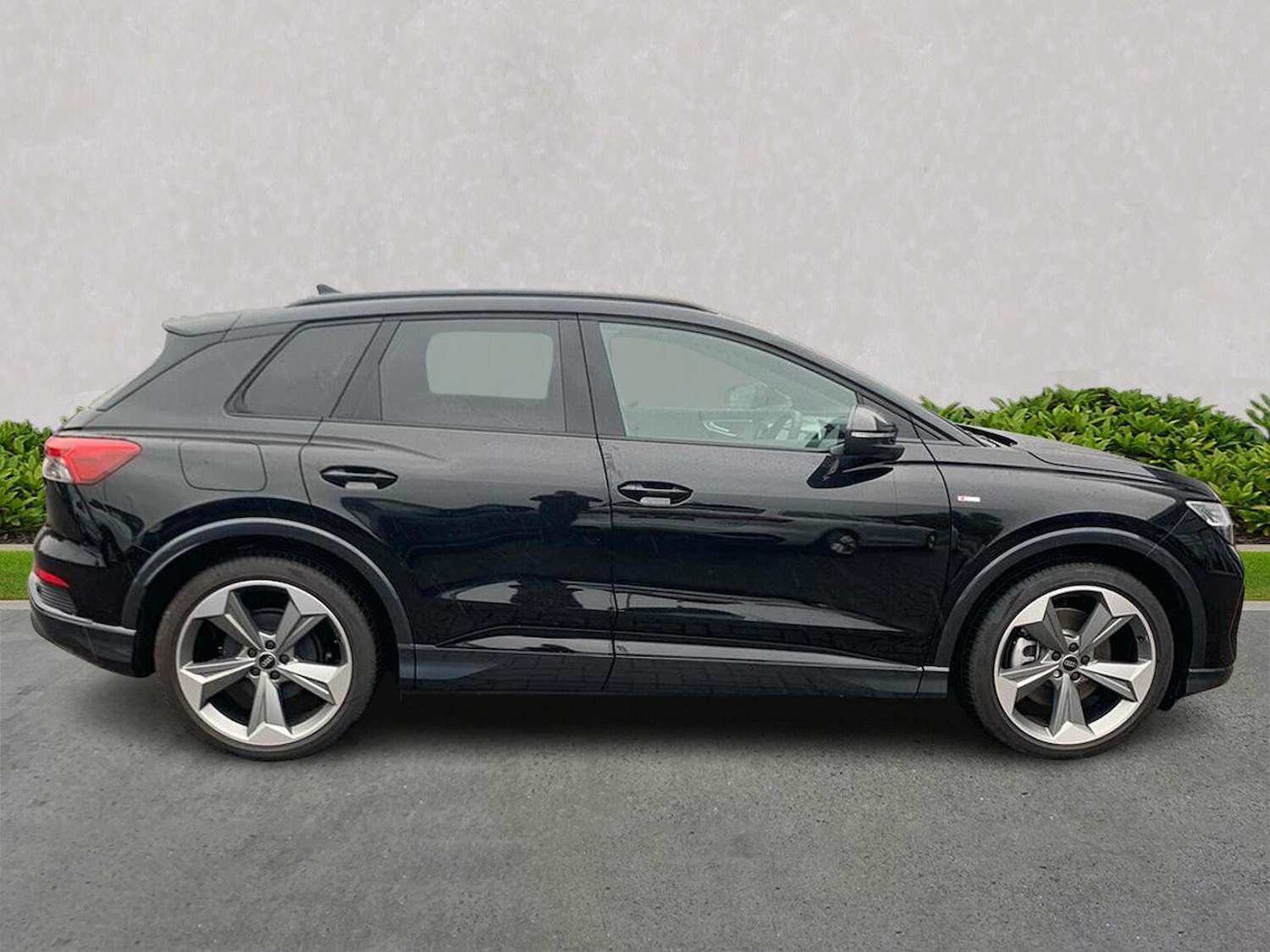 Used Audi Q4 e-tron 2025 for sale - 76187077: Photo 3