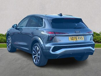 Used Audi Q3 2025 for sale - 77488900: Photo