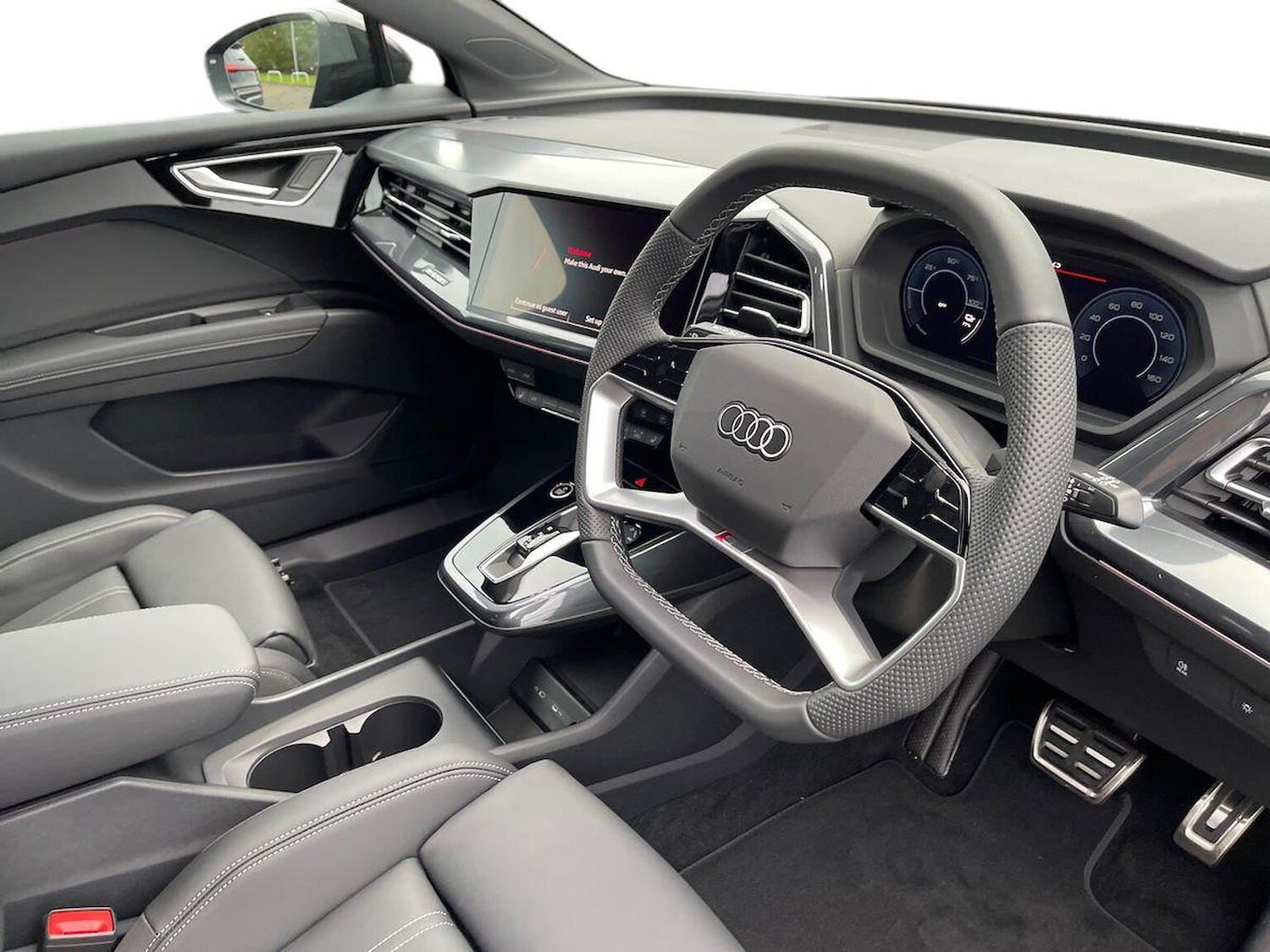 Used Audi Q4 e-tron 2025 for sale - 76719392: Photo 15