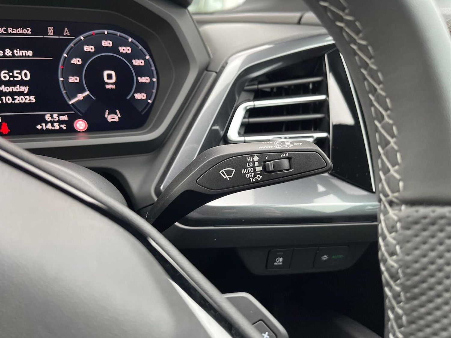 Used Audi Q4 e-tron 2025 for sale - 76719392: Photo 28