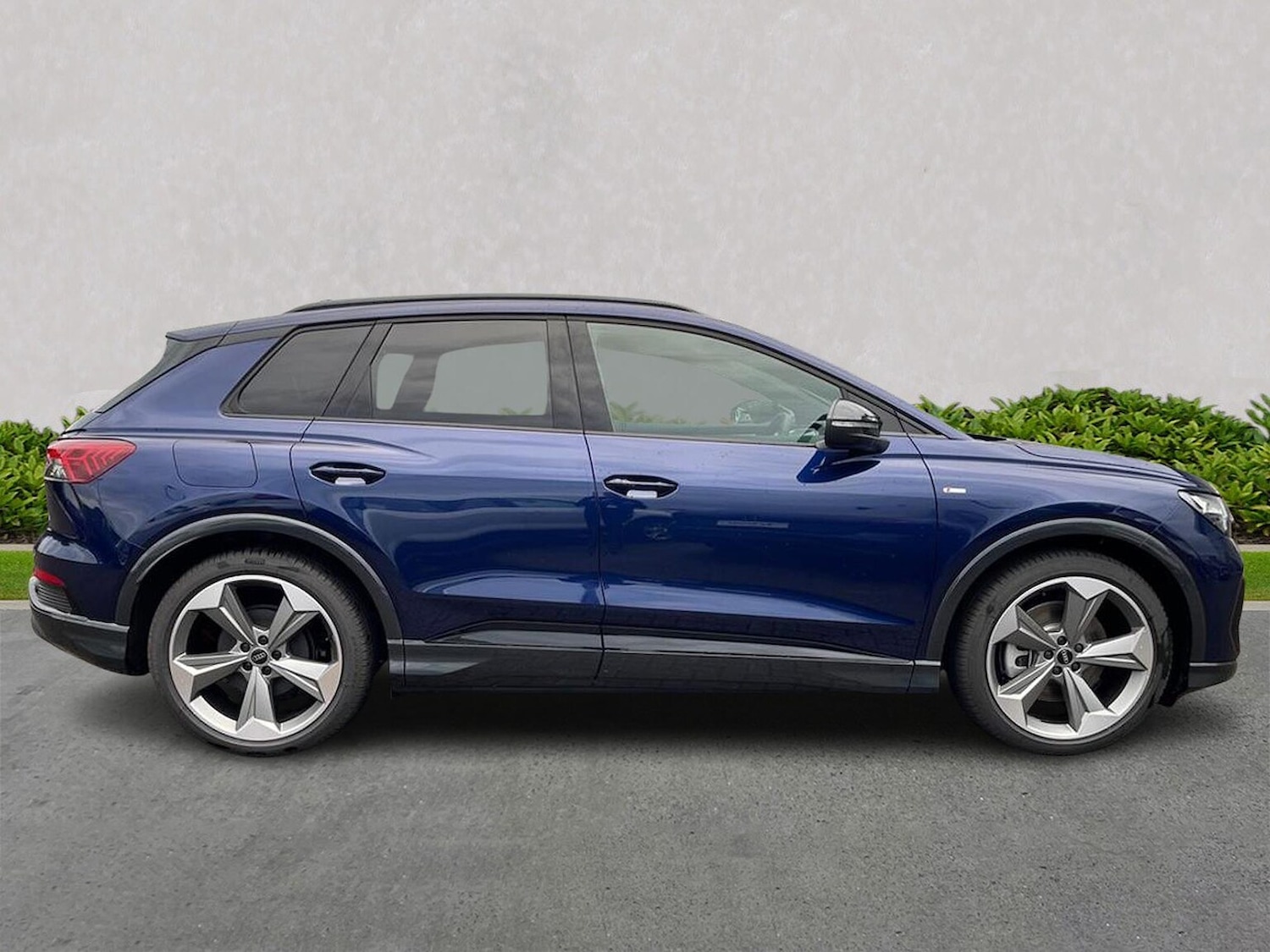 Used Audi Q4 e-tron 2025 for sale - 76719392: Photo 3