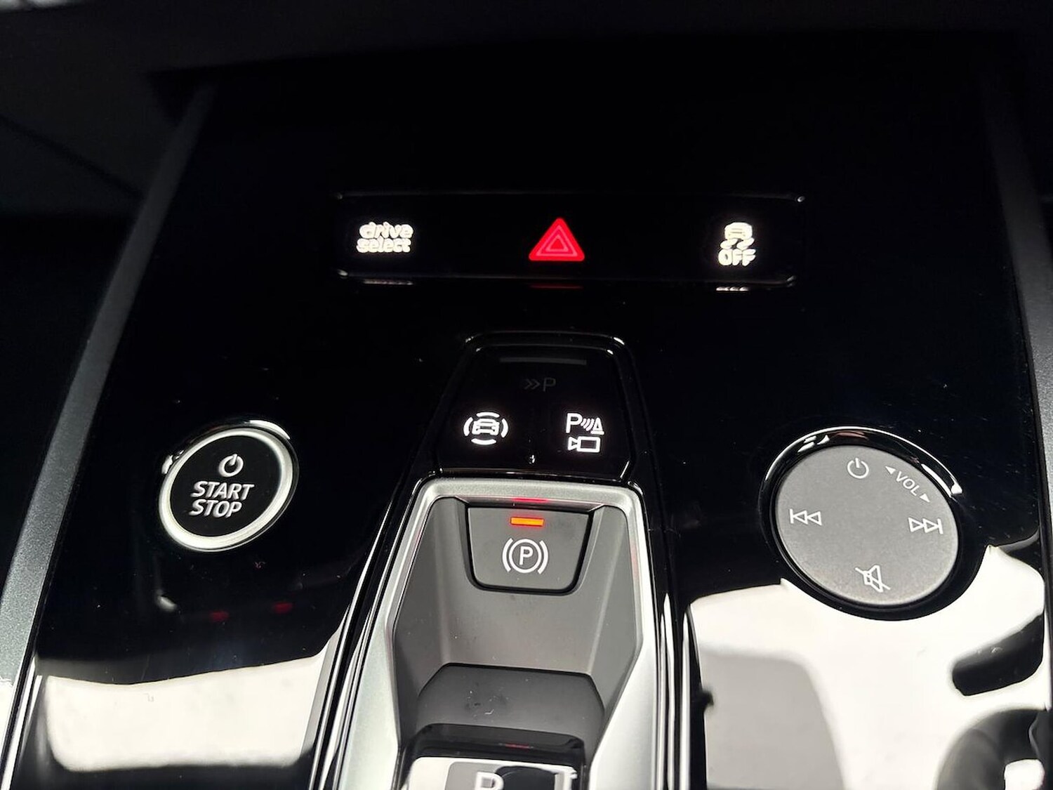 Used Audi Q4 e-tron 2025 for sale - 77488991: Photo 22