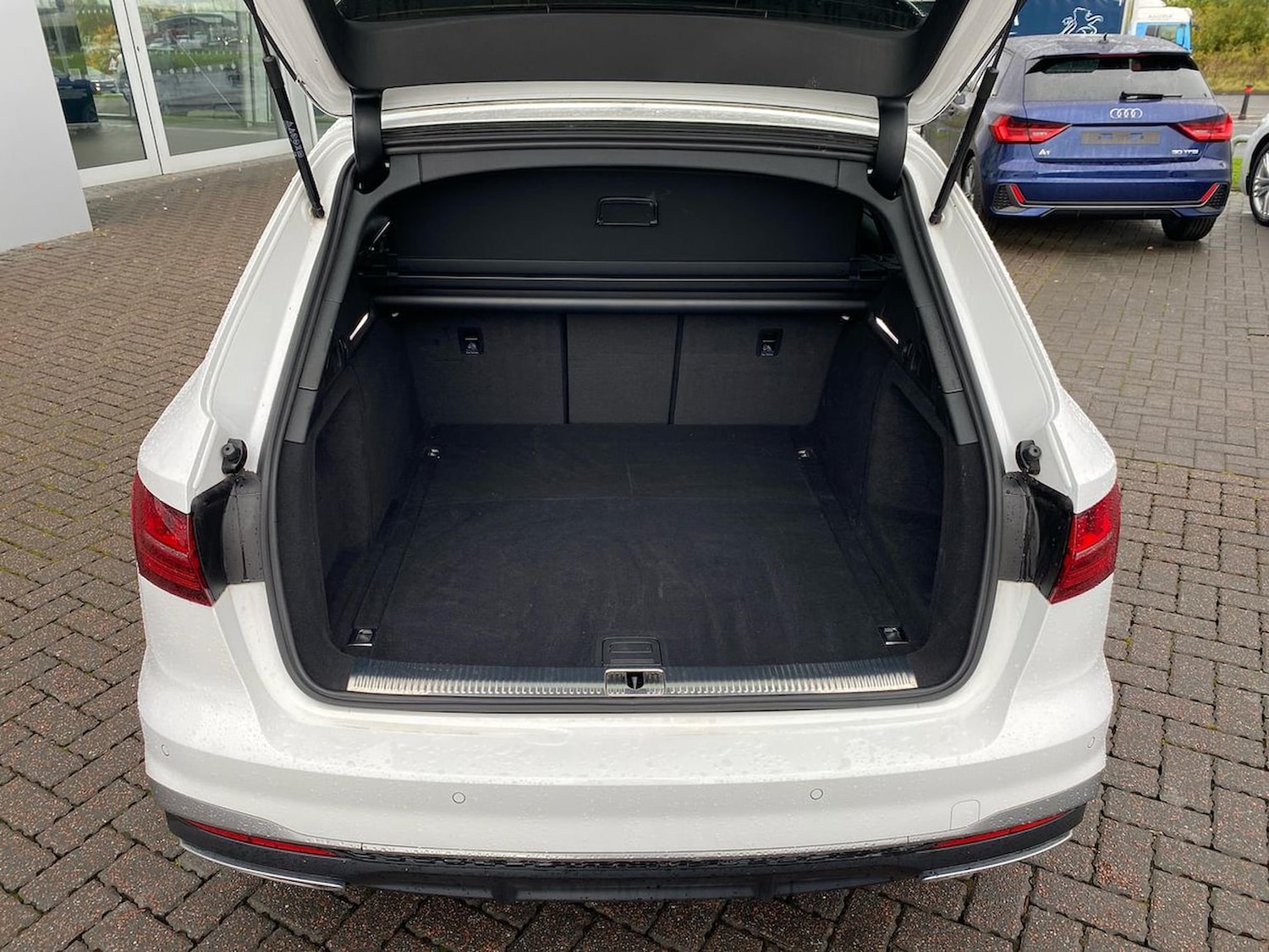 Used Audi A4 2023 for sale - 76437233: Photo 17