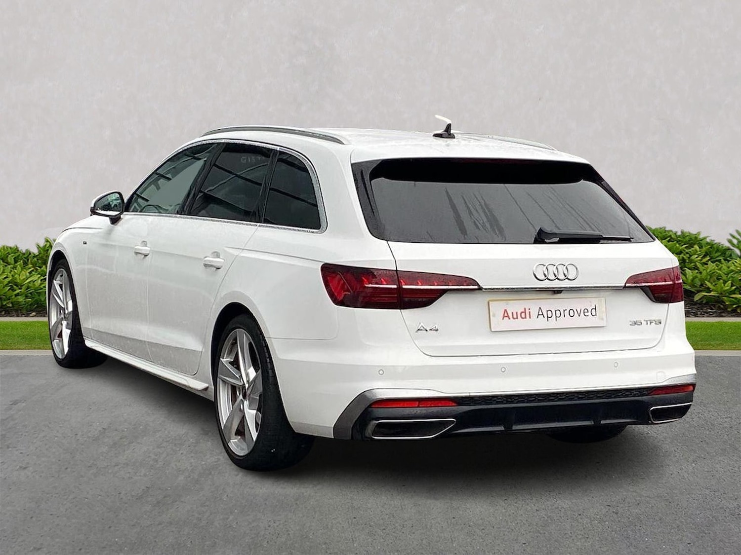 Used Audi A4 2023 for sale - 76437233: Photo 2