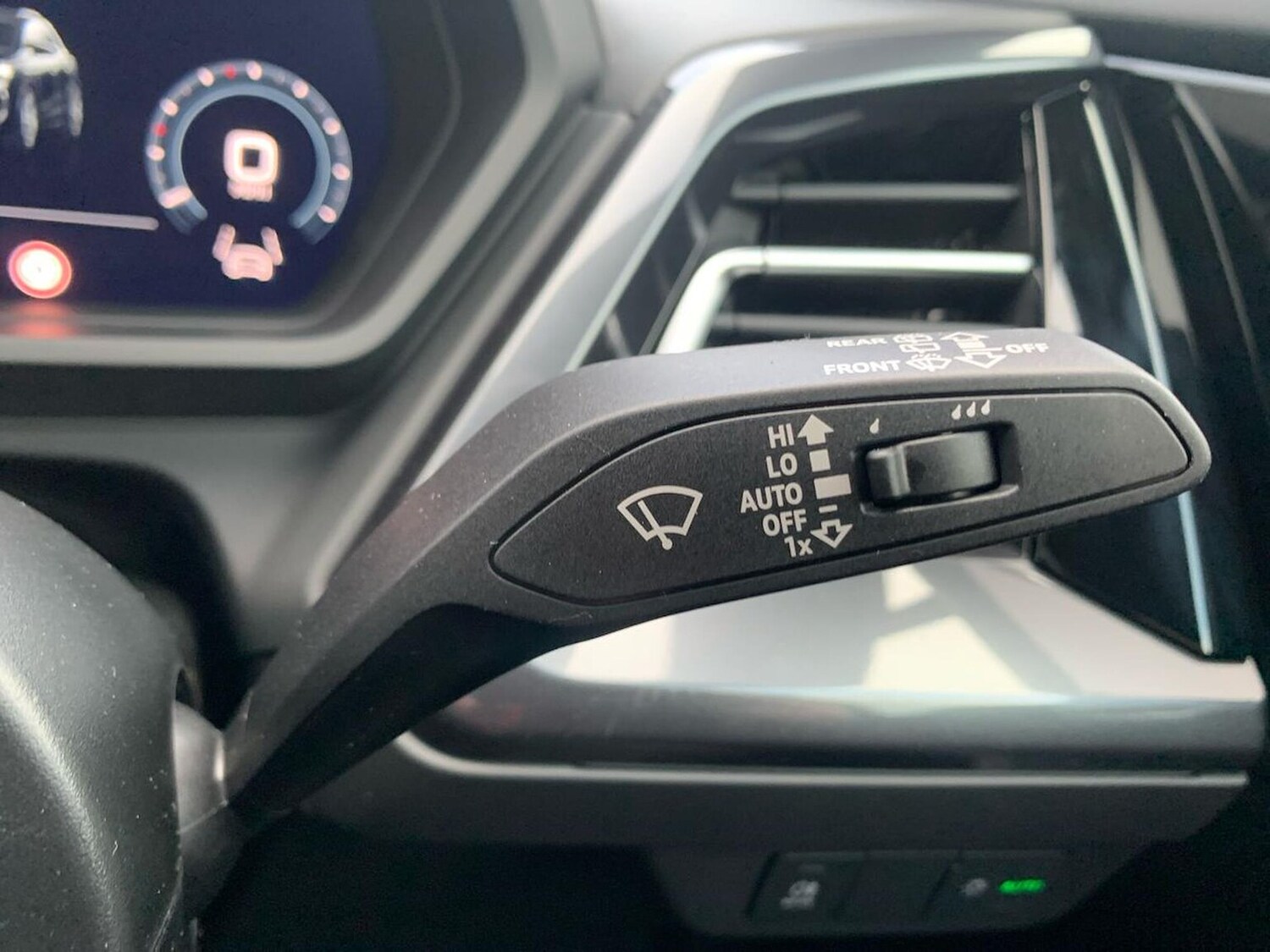 Used Audi Q4 e-tron 2025 for sale - 78027467: Photo 28