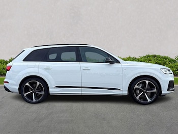 Used Audi Q7 2023 for sale - 79379695: Photo