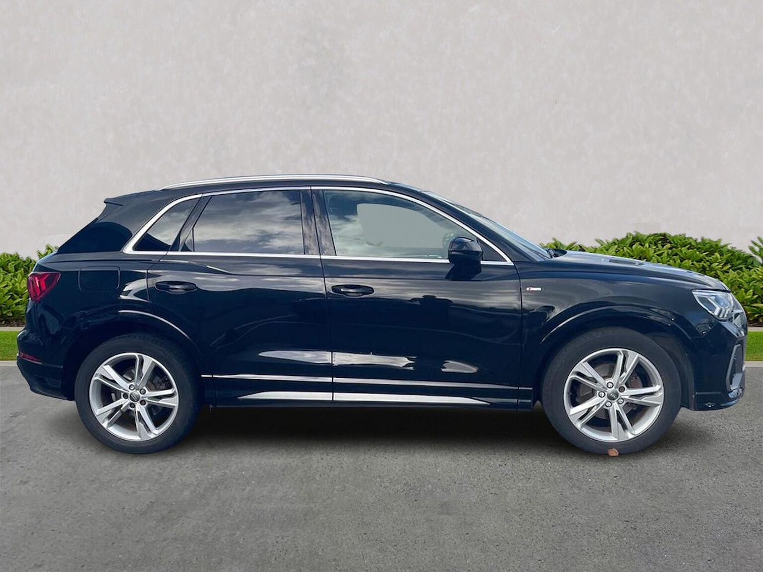 Used Audi Q3 2019 for sale - 76449638: Photo 3