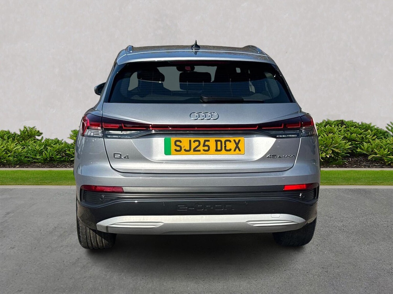 Used Audi Q4 e-tron 2025 for sale - 76741141: Photo 4