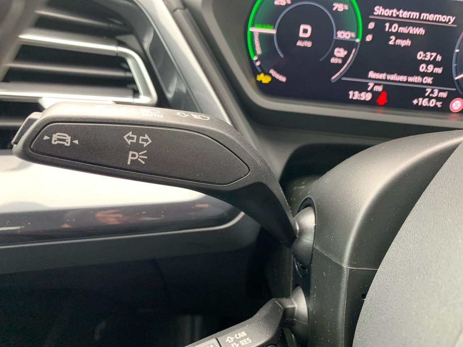 Used Audi Q4 e-tron 2025 for sale - 76741131: Photo 29