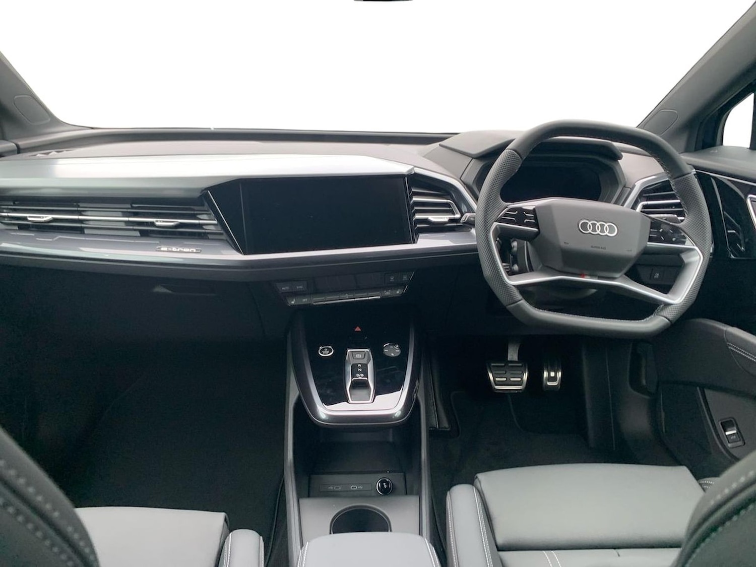 Used Audi Q4 e-tron 2025 for sale - 76741131: Photo 8