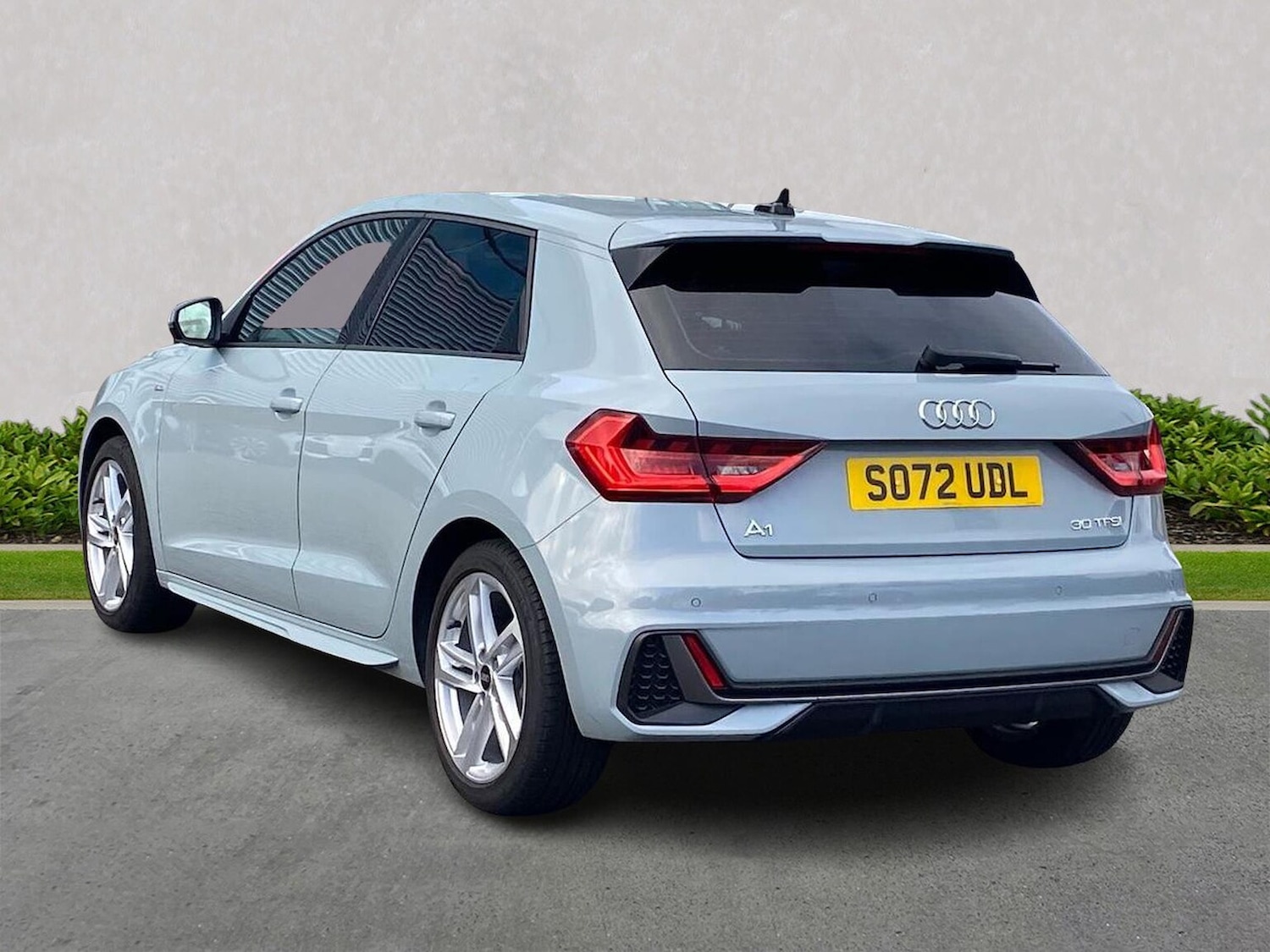 Used Audi A1 2023 for sale - 76741148: Photo 2