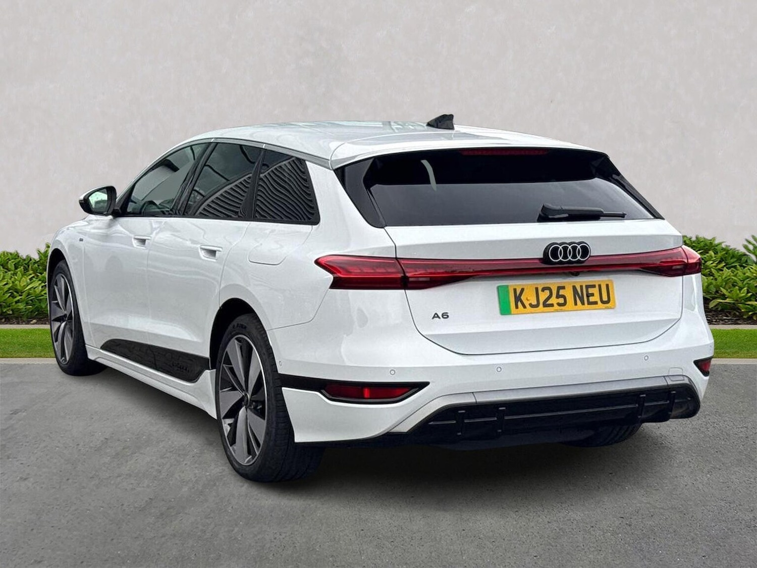 Used Audi A6 2025 for sale - 77845307: Photo 2