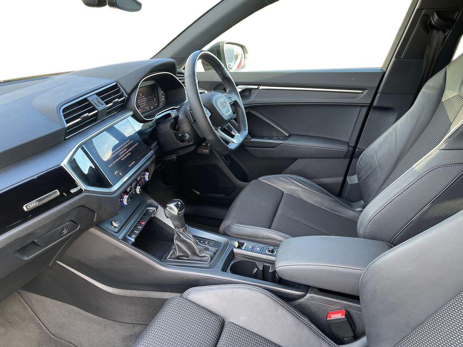 Used Audi Q3 2023 for sale - 78144490: Photo 9