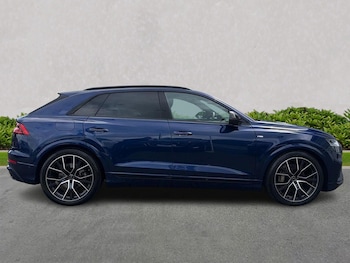 Used Audi Q8 2023 for sale - 79395012: Photo