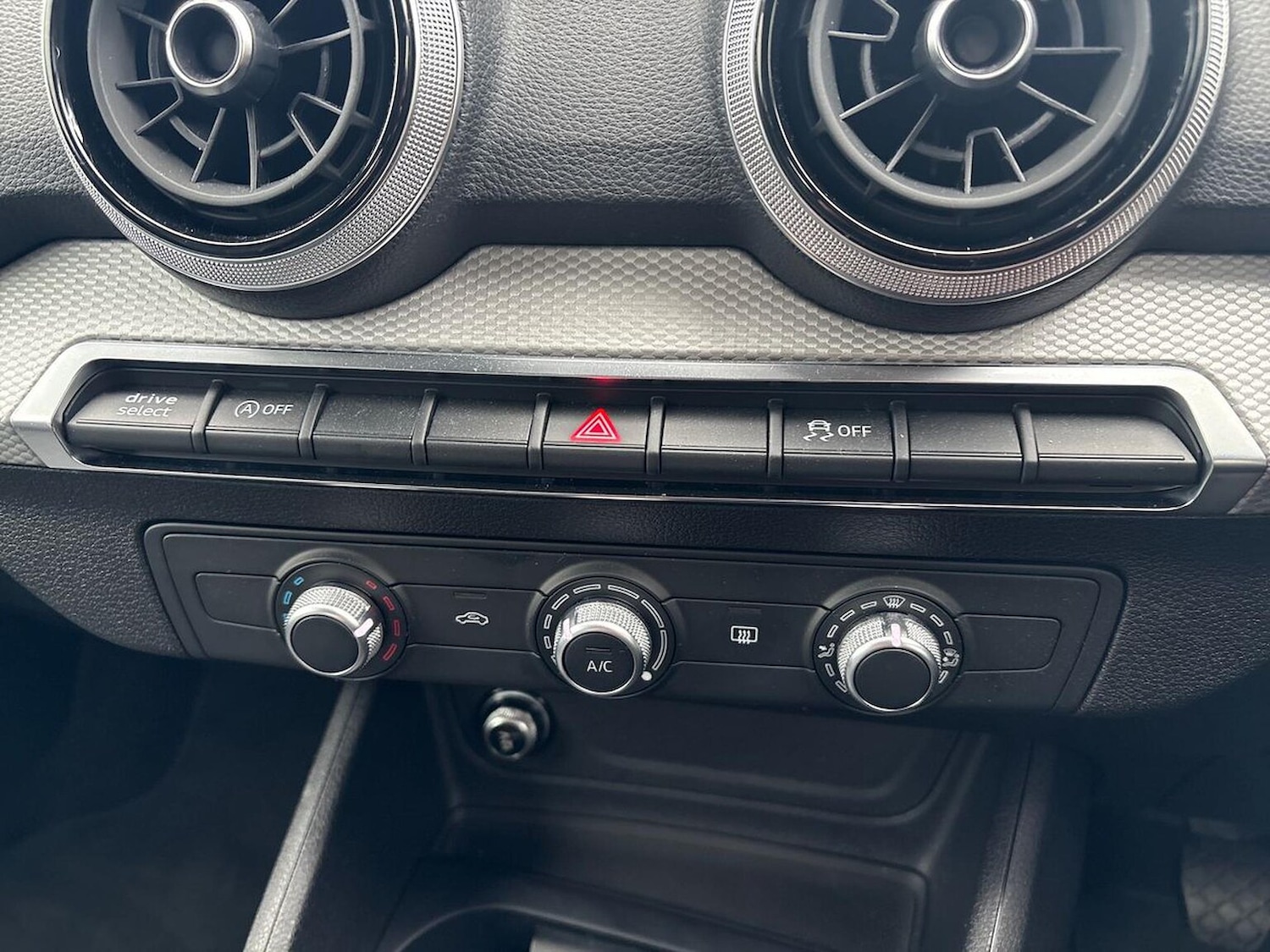 Used Audi Q2 2025 for sale - 76892088: Photo 12