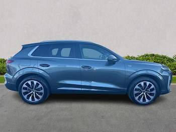 Used Audi Q3 2025 for sale - 77077303: Photo