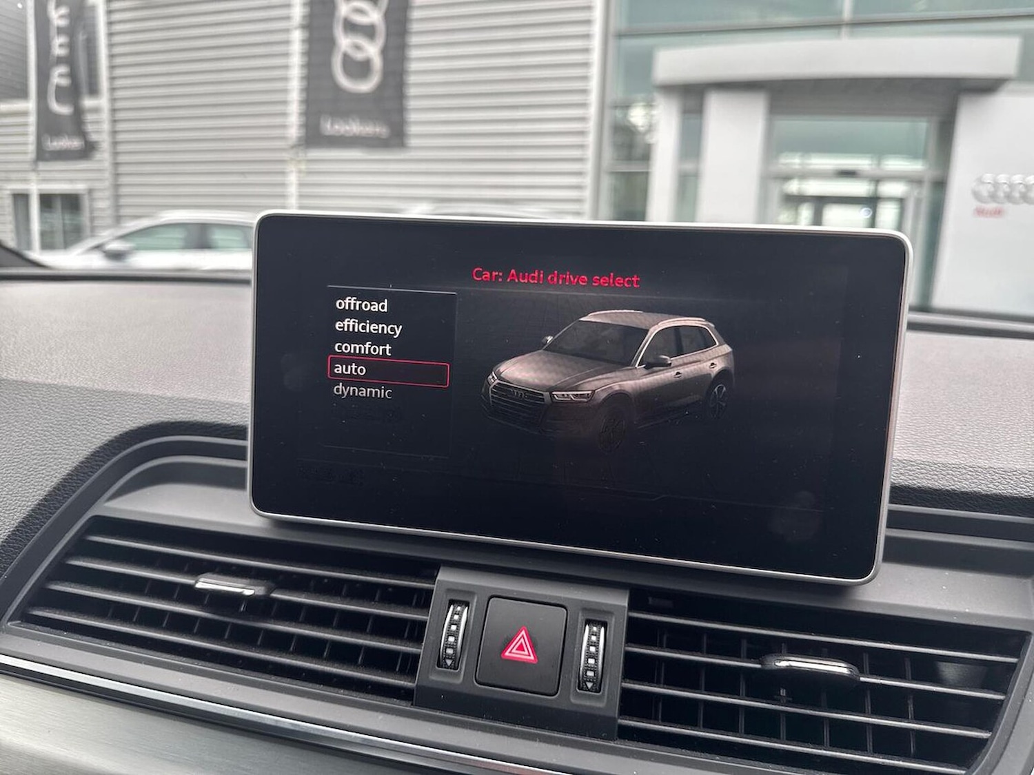 Used Audi Q5 2019 for sale - 76319601: Photo 26