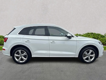 Used Audi Q5 2019 for sale - 76319601: Photo