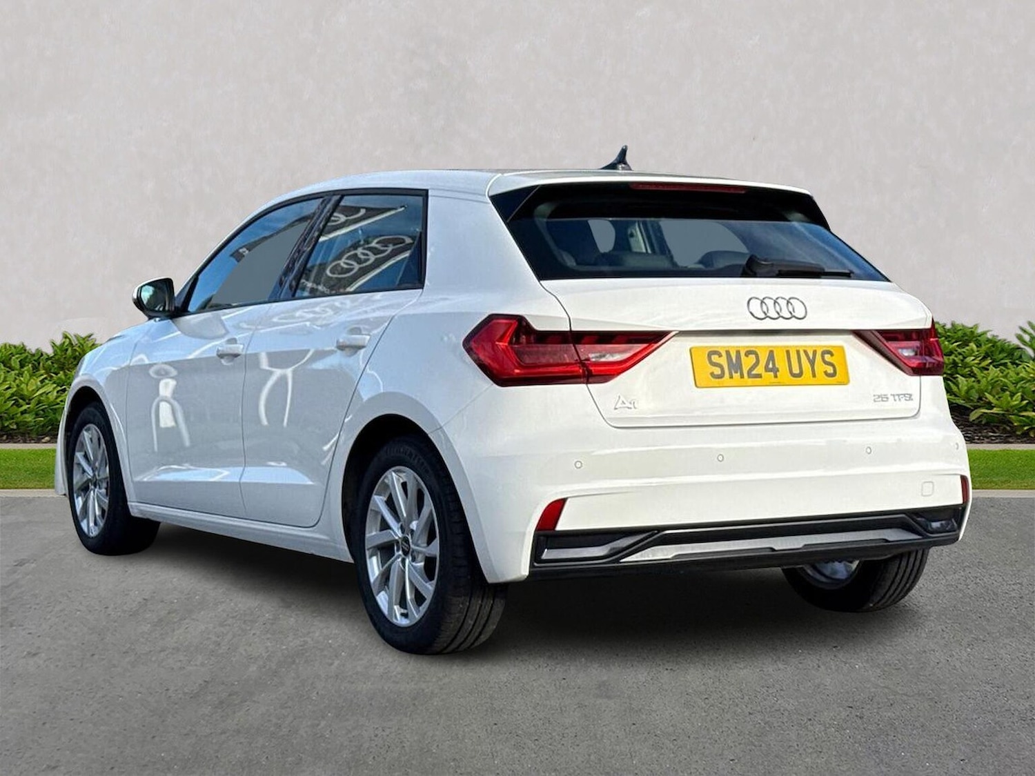 Used Audi A1 2024 for sale - 76383318: Photo 2