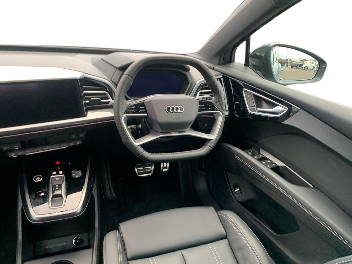 Used Audi Q4 e-tron 2025 for sale - 78192864: Photo 11