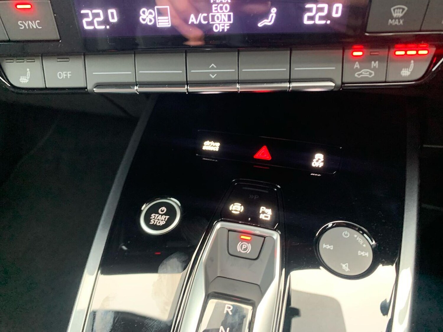 Used Audi Q4 e-tron 2025 for sale - 78192864: Photo 24