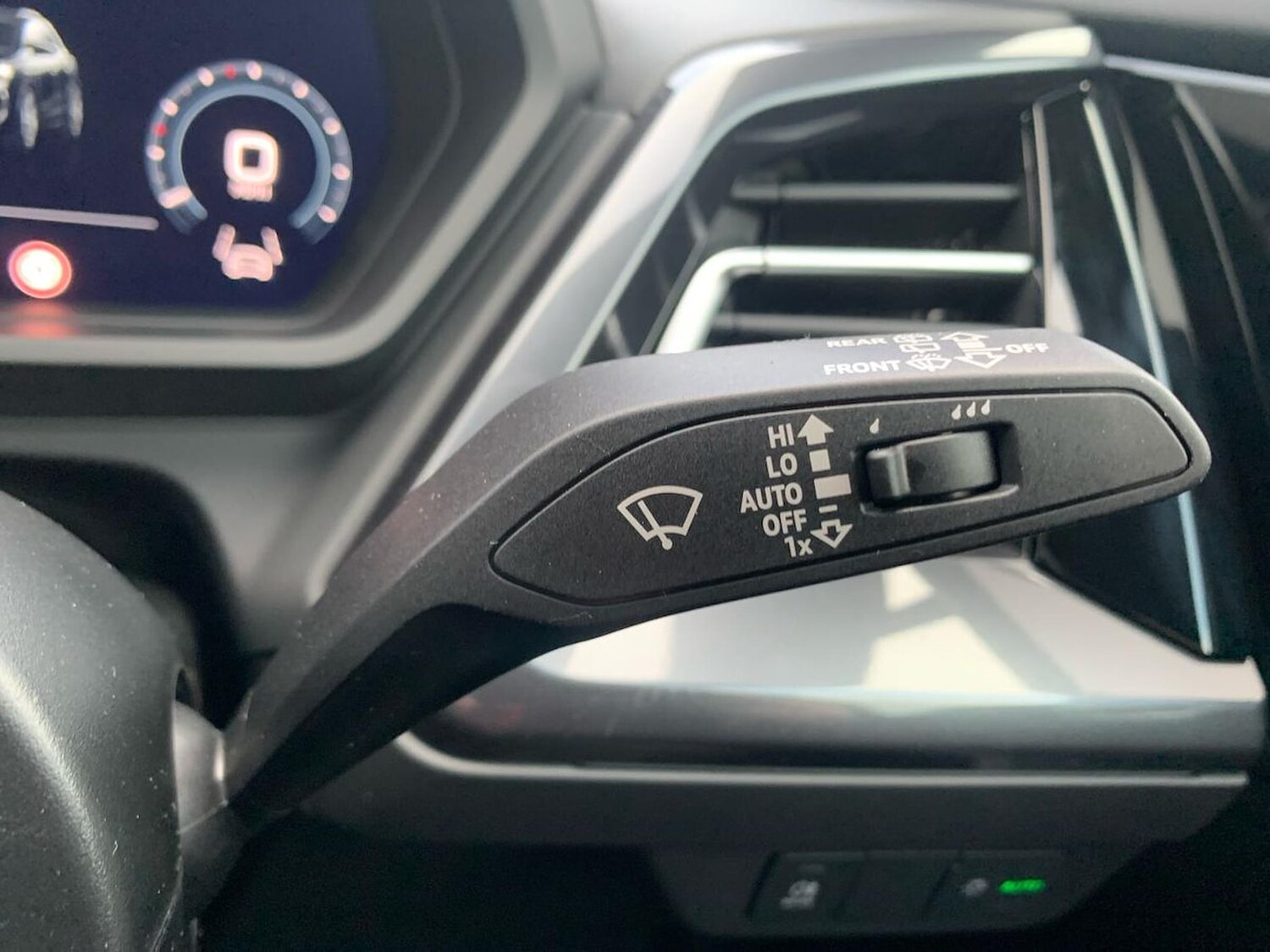 Used Audi Q4 e-tron 2025 for sale - 78192864: Photo 30