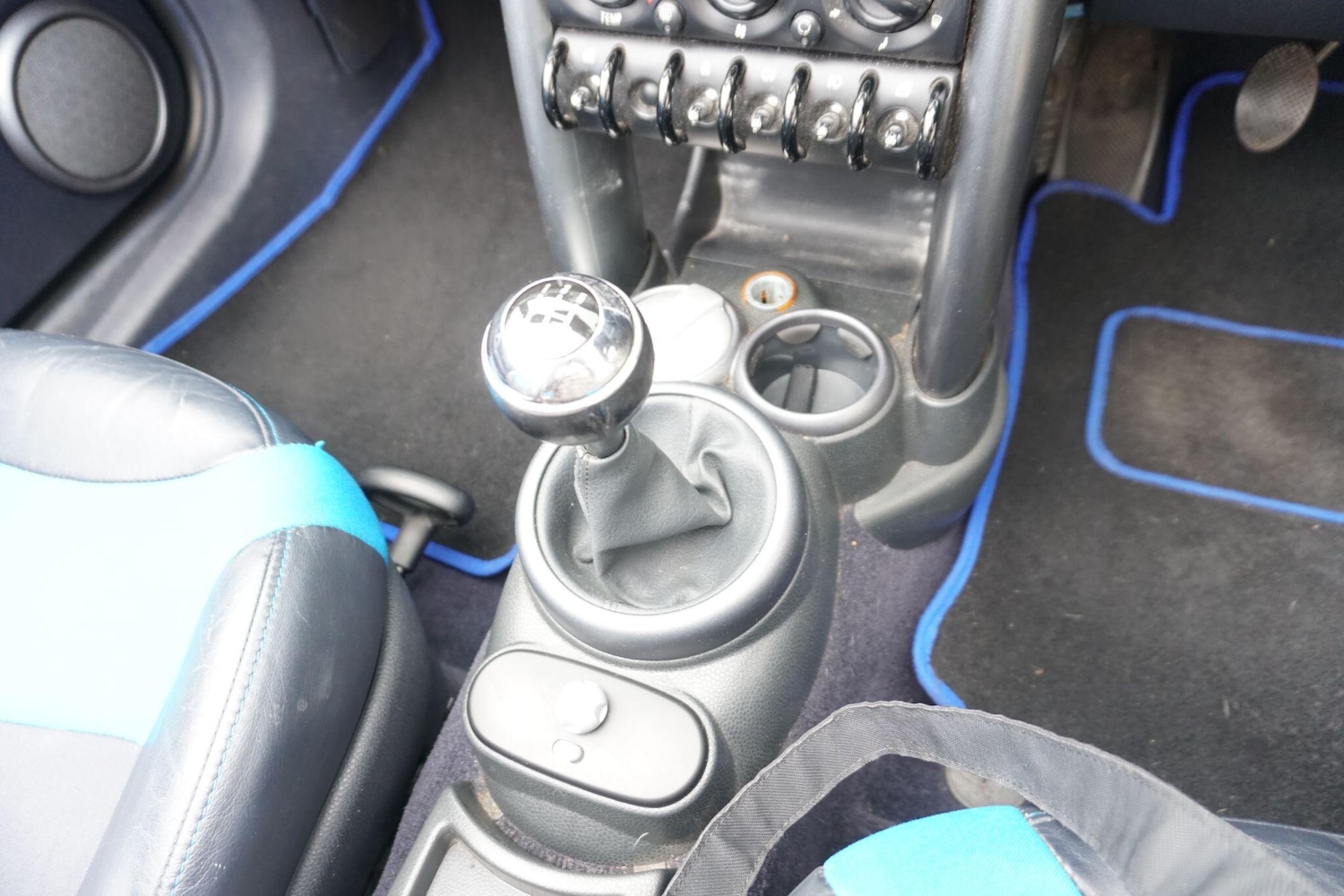 Used MINI Convertible 2008 for sale - 76991643: Photo 17