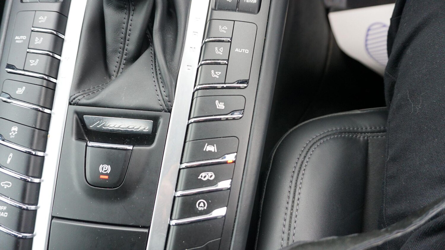 Used Porsche Macan 2021 for sale - 77387246: Photo 40